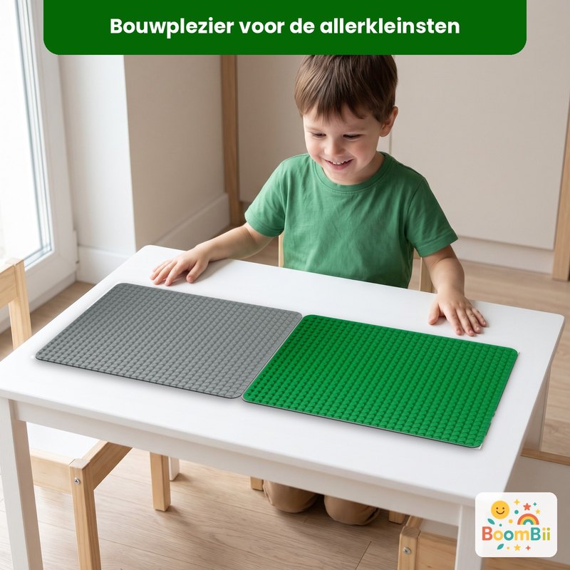 Een kind bouwt op de set